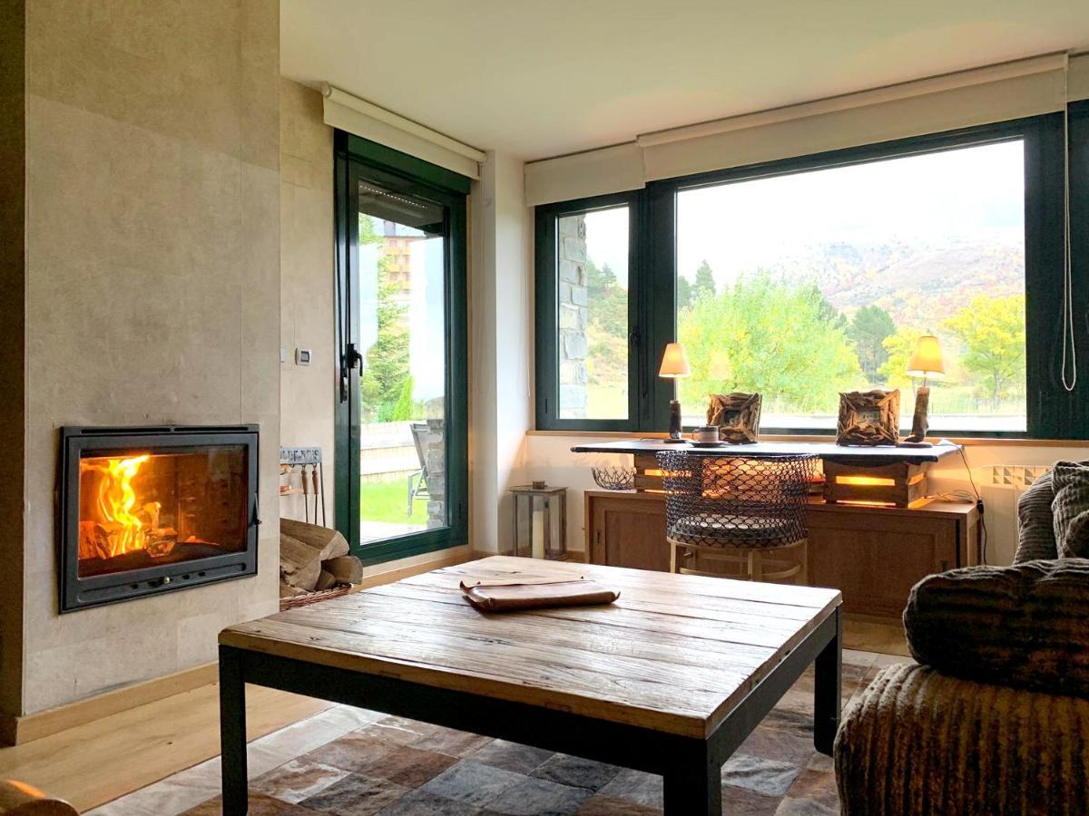 3 Bedrooms Appartement With Shared Pool Enclosed Garden And Wifi At Panticosa 2 Km Away From The Slopes Exteriör bild